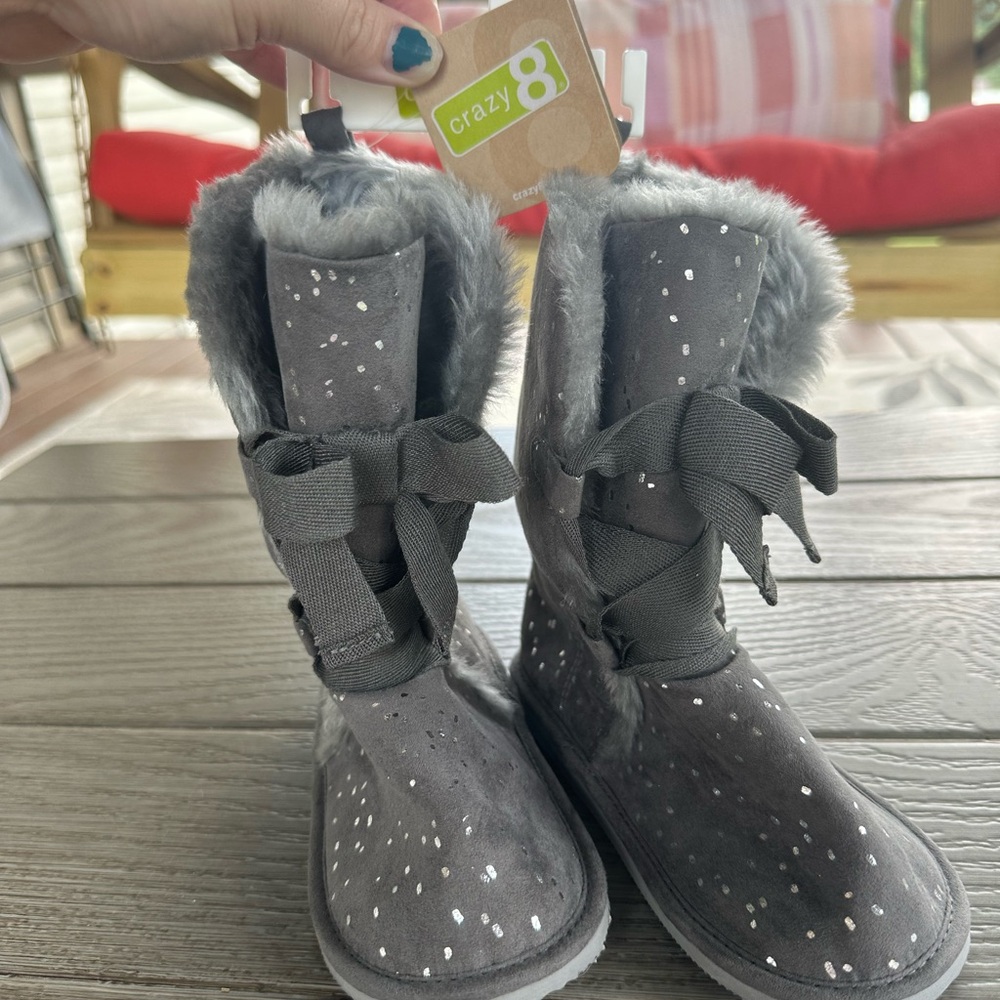 Crazy 8 Boots